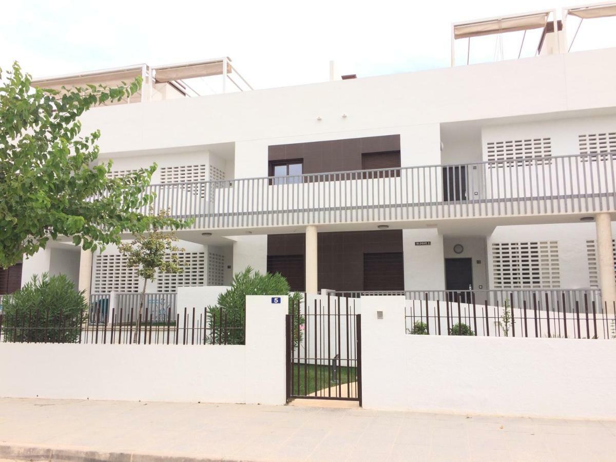 Exclusive New Apartment On The Beach Pilar de la Horadada Bagian luar foto